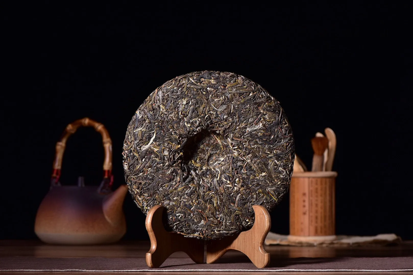 2017 Yunnan Sourcing "Da Mao Shan" Raw Pu-erh Tea Cake