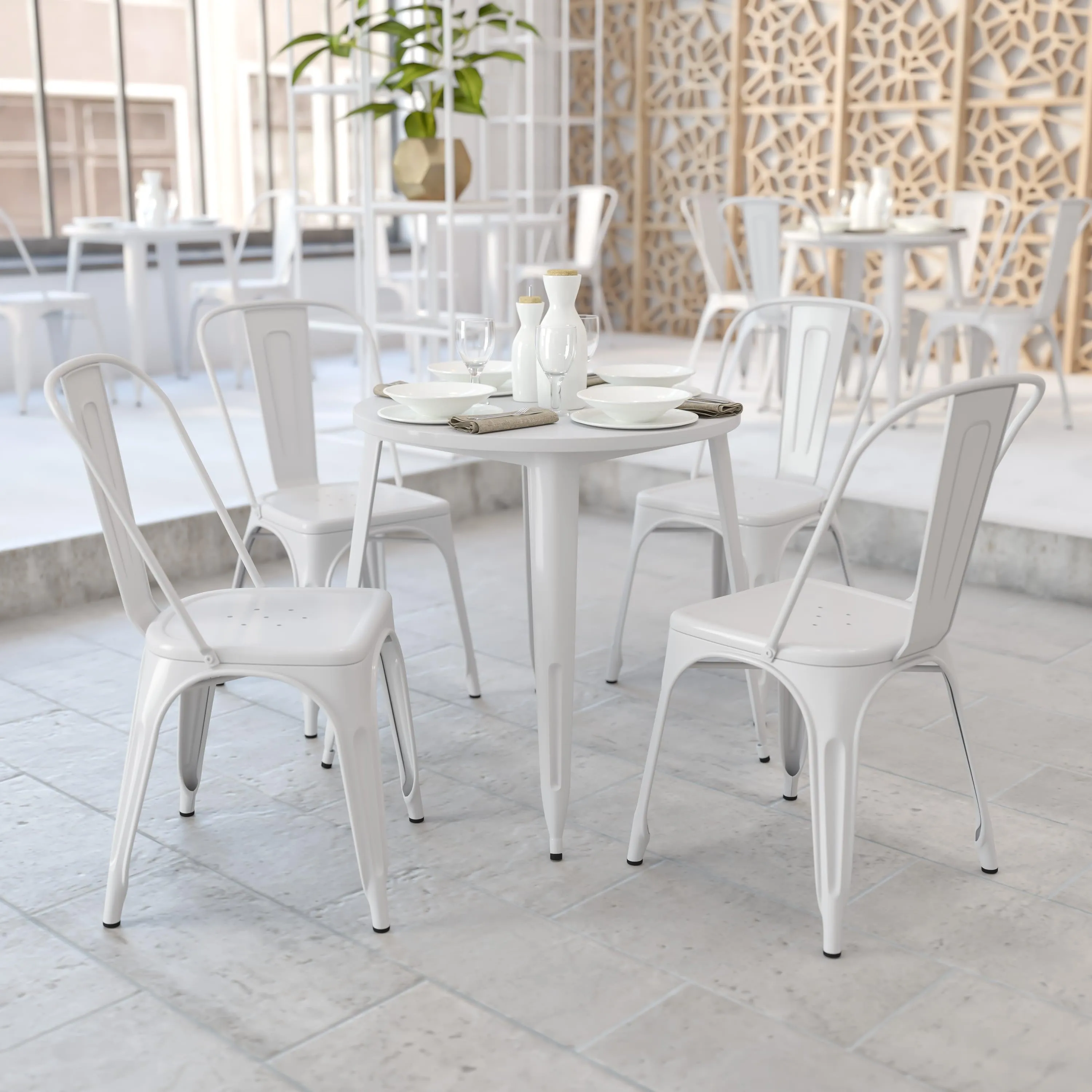 Commercial Grade 30" Round Metal Indoor-Outdoor Table