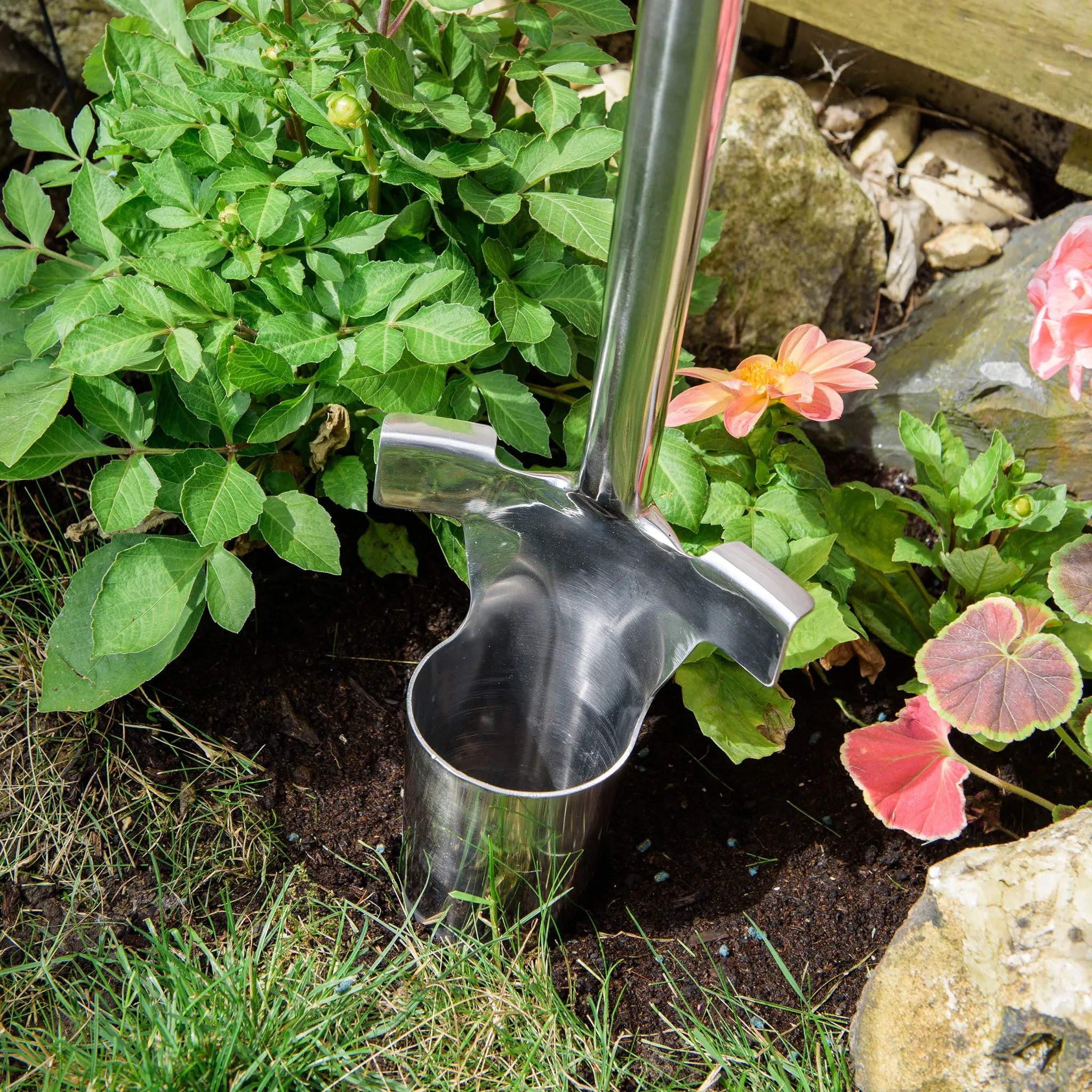 Kent & Stowe Stainless Steel Long Handled Bulb Planter