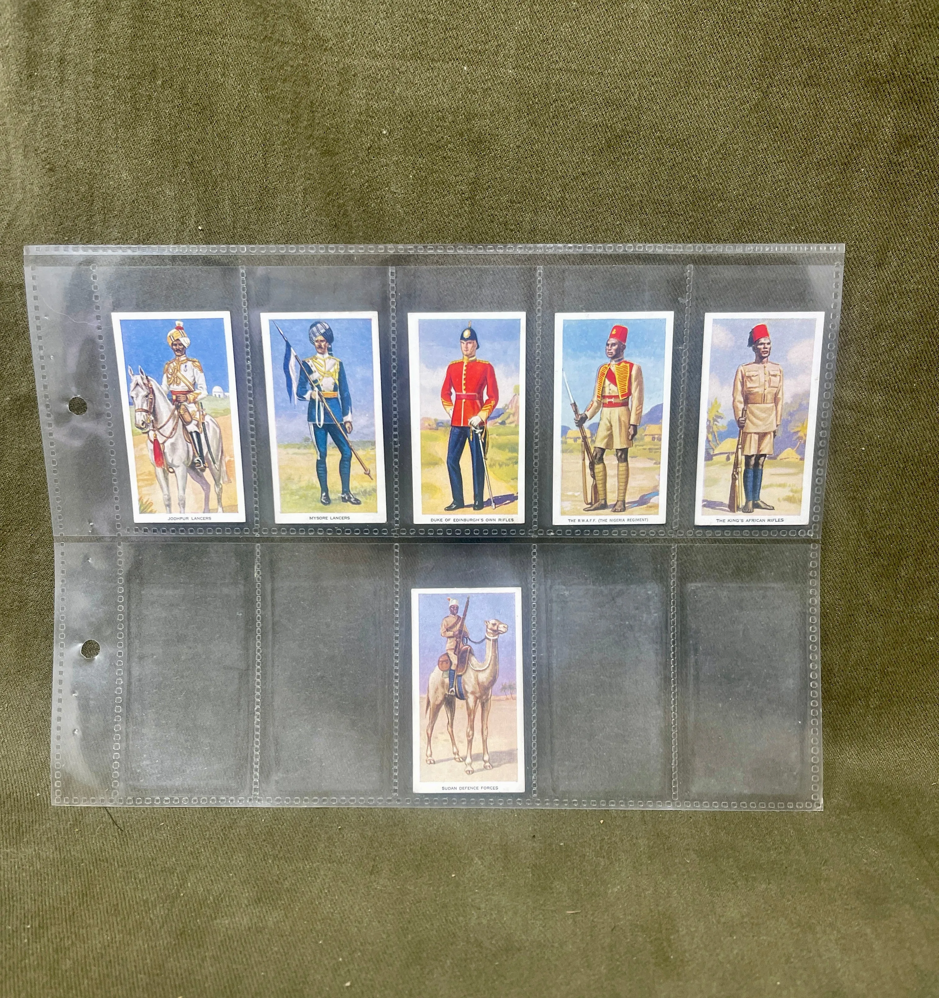 Original  Philips Ltd Soldiers of the King  Cigarette Cards